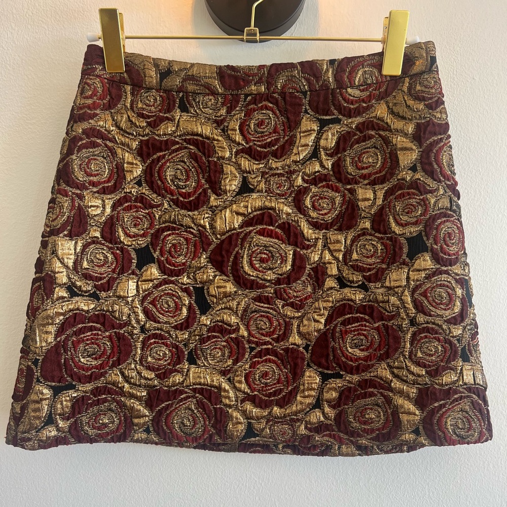 Alice + Olivia gold rose skirt sz 8